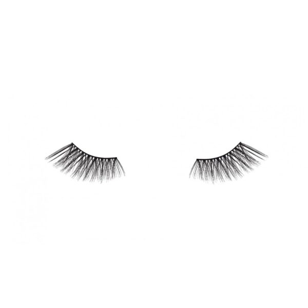 essence-lash-like-a-boss-false-lashes-07